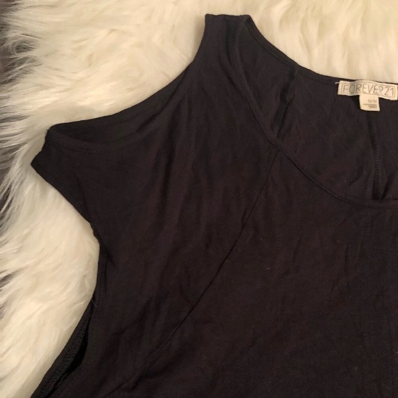 Black Cold Shoulder T Shirt Forever 21 - Picture 2 of 3